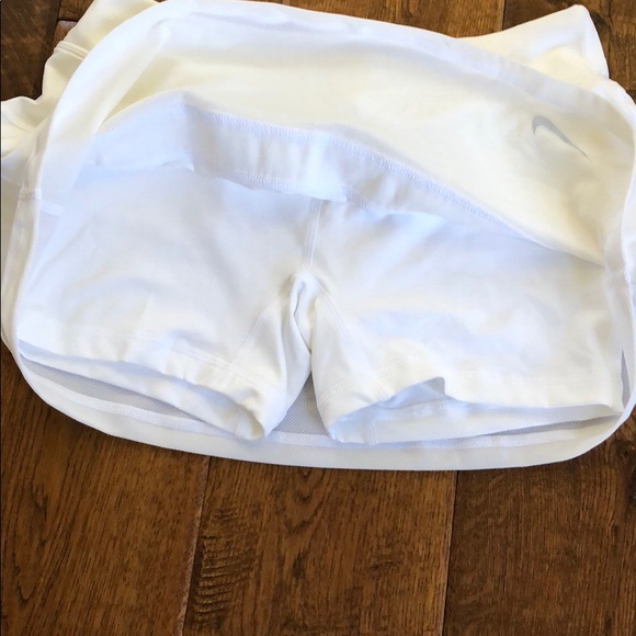 Nike White Skort - Picture 6 of 6